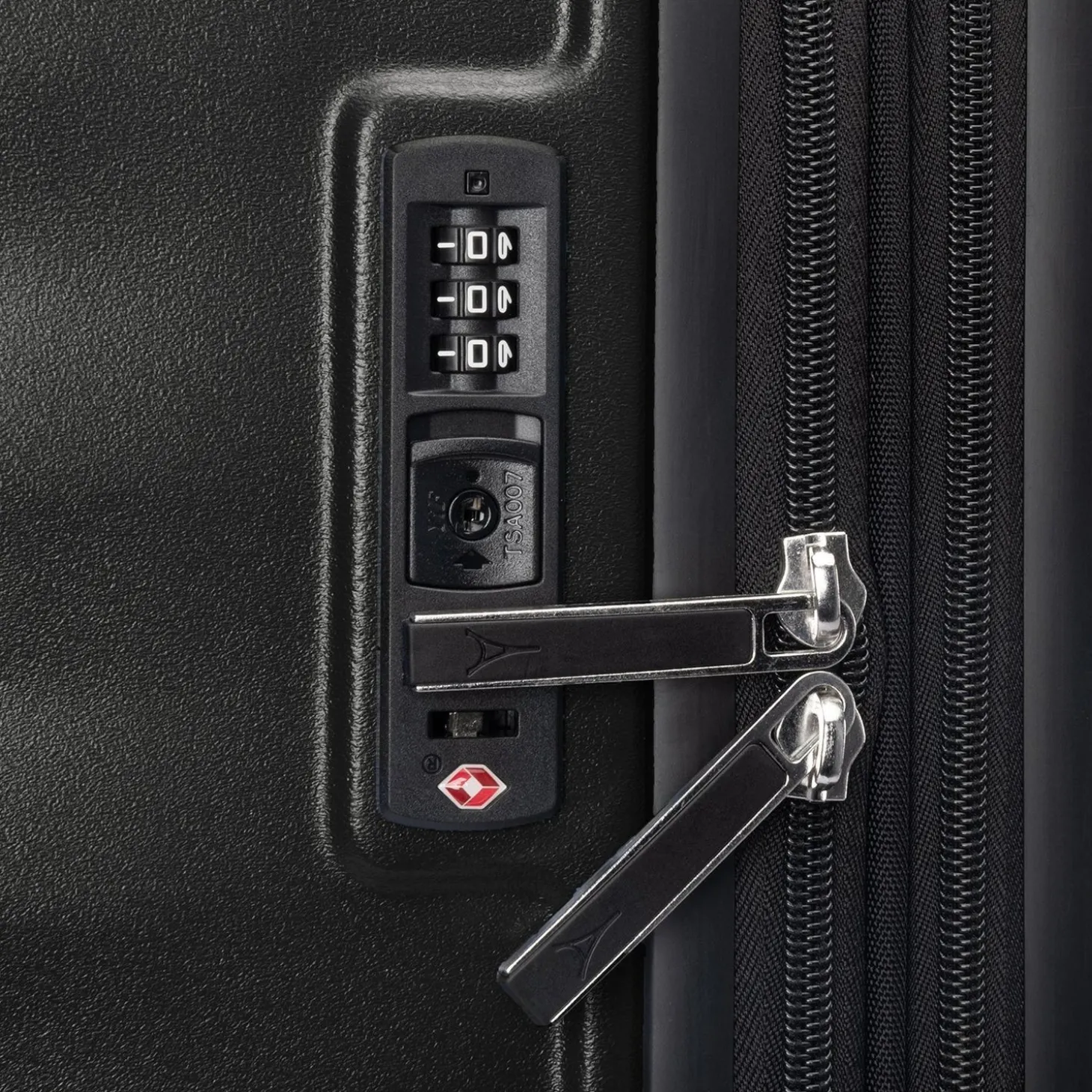 Travelpro Maxlite Air V2 International Carry-on Expandable Spinner
