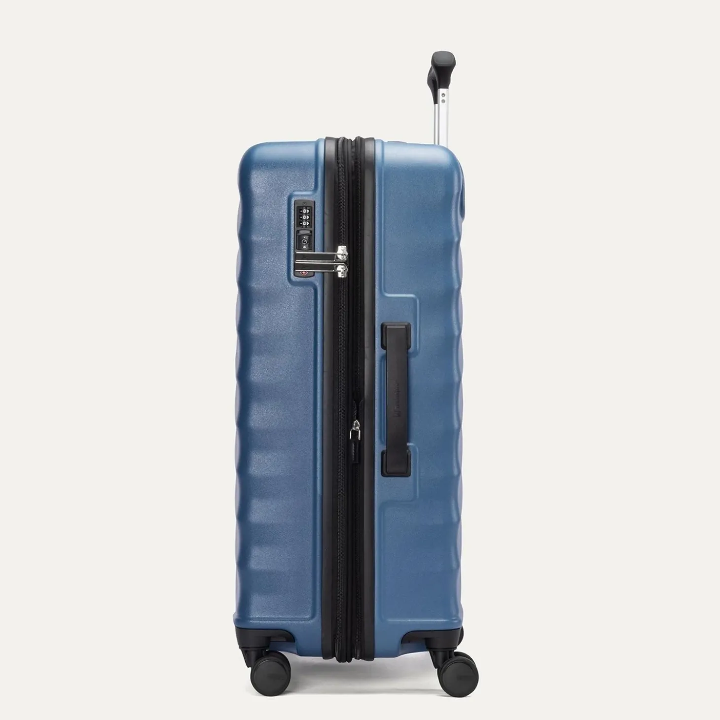 Travelpro Maxlite Air V2 Medium Check-in Expandable Spinner