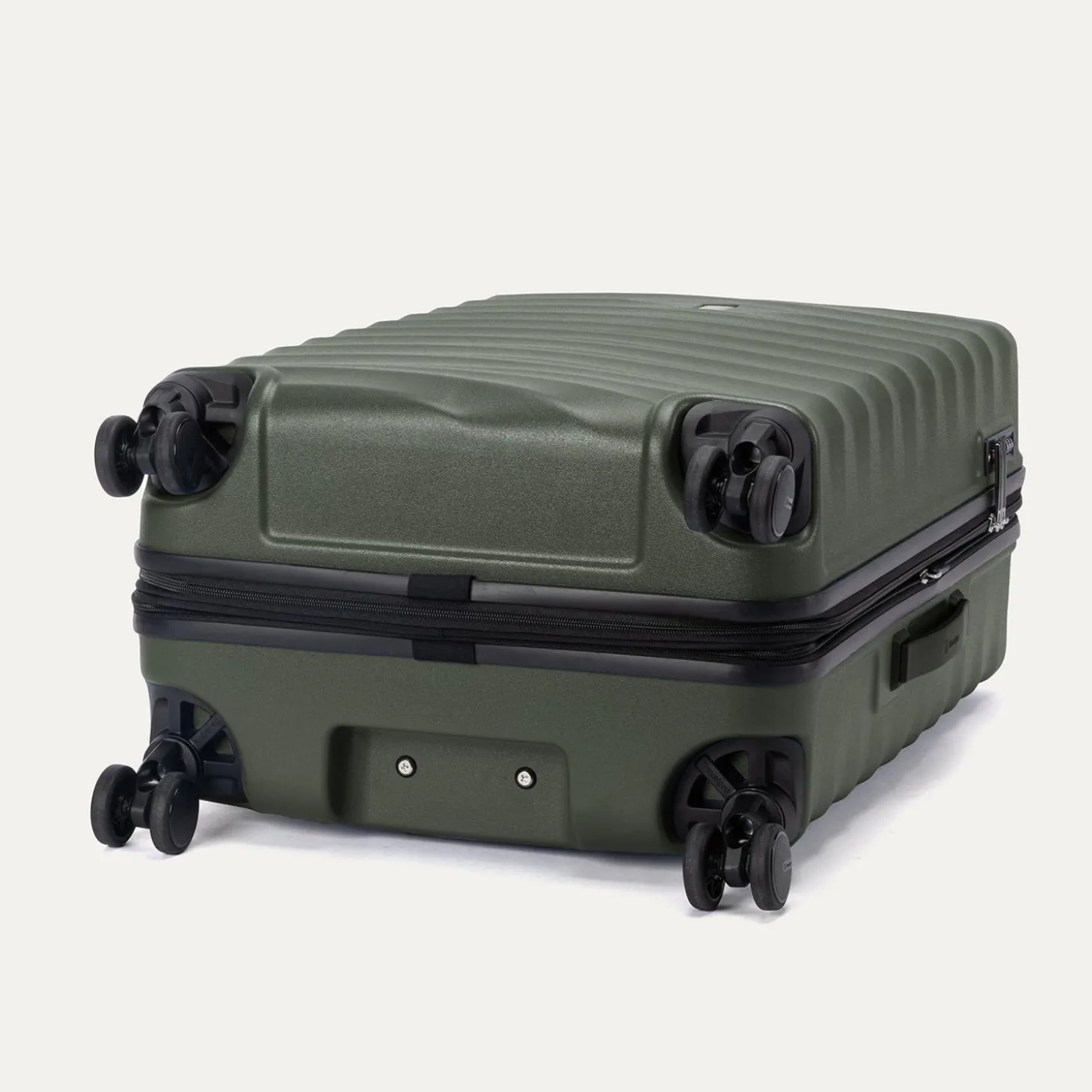 Travelpro Maxlite Air V2 Medium Check-in Expandable Spinner
