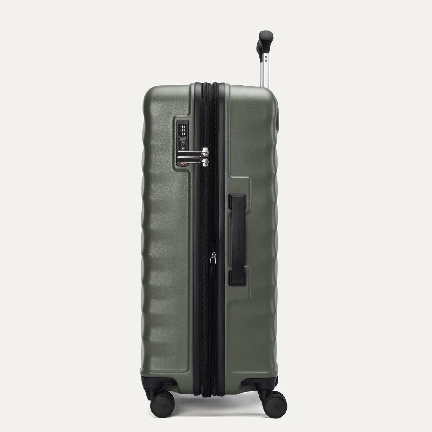 Travelpro Maxlite Air V2 Medium Check-in Expandable Spinner