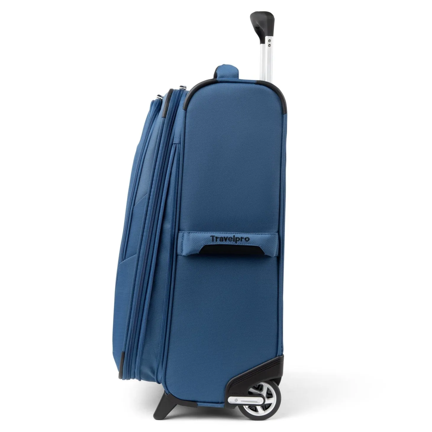 Travelpro Maxlite 5 Lightweight 22" Expandable Carry-On Rollaboard (2-Wheeled)