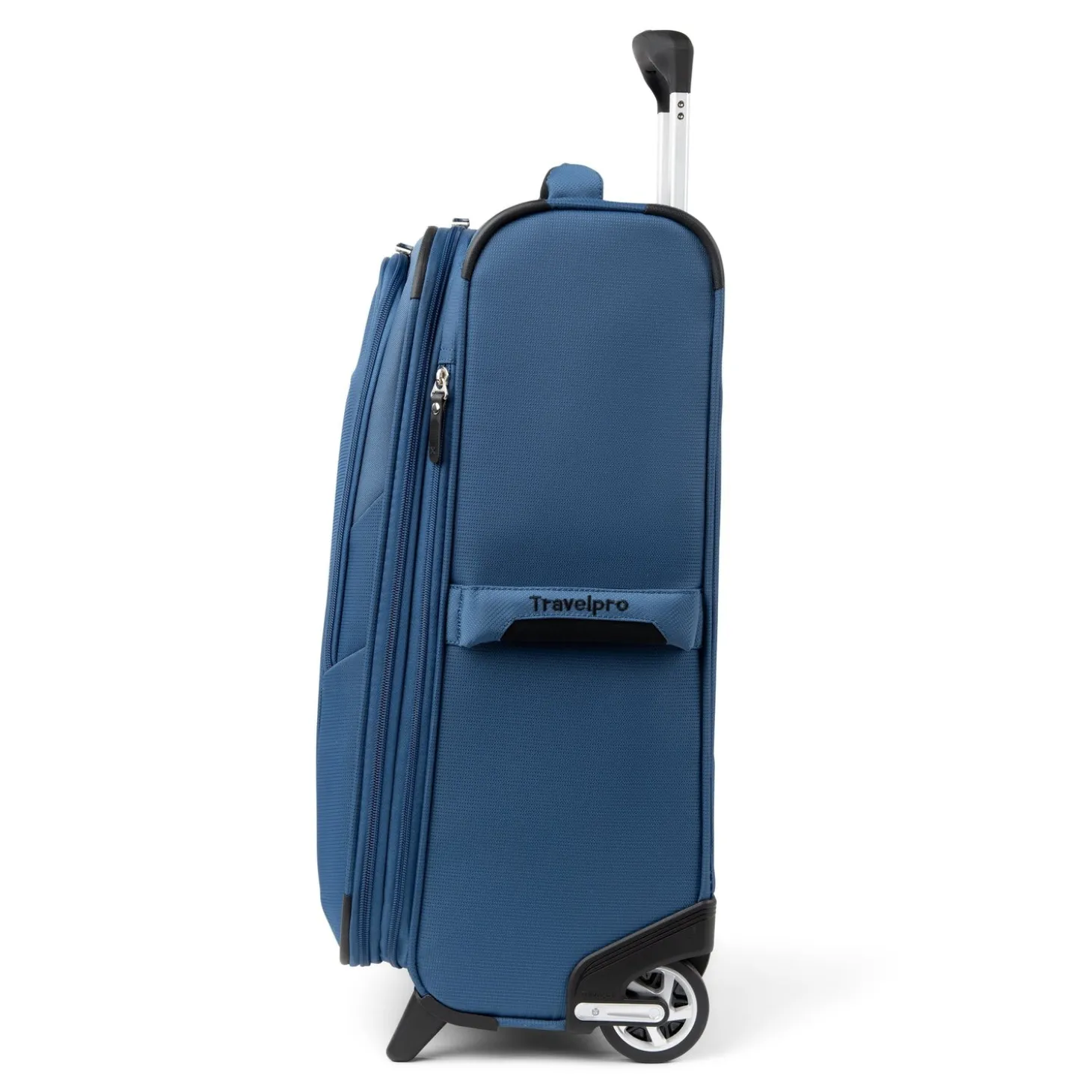 Travelpro Maxlite 5 Lightweight 22" Expandable Carry-On Rollaboard (2-Wheeled)