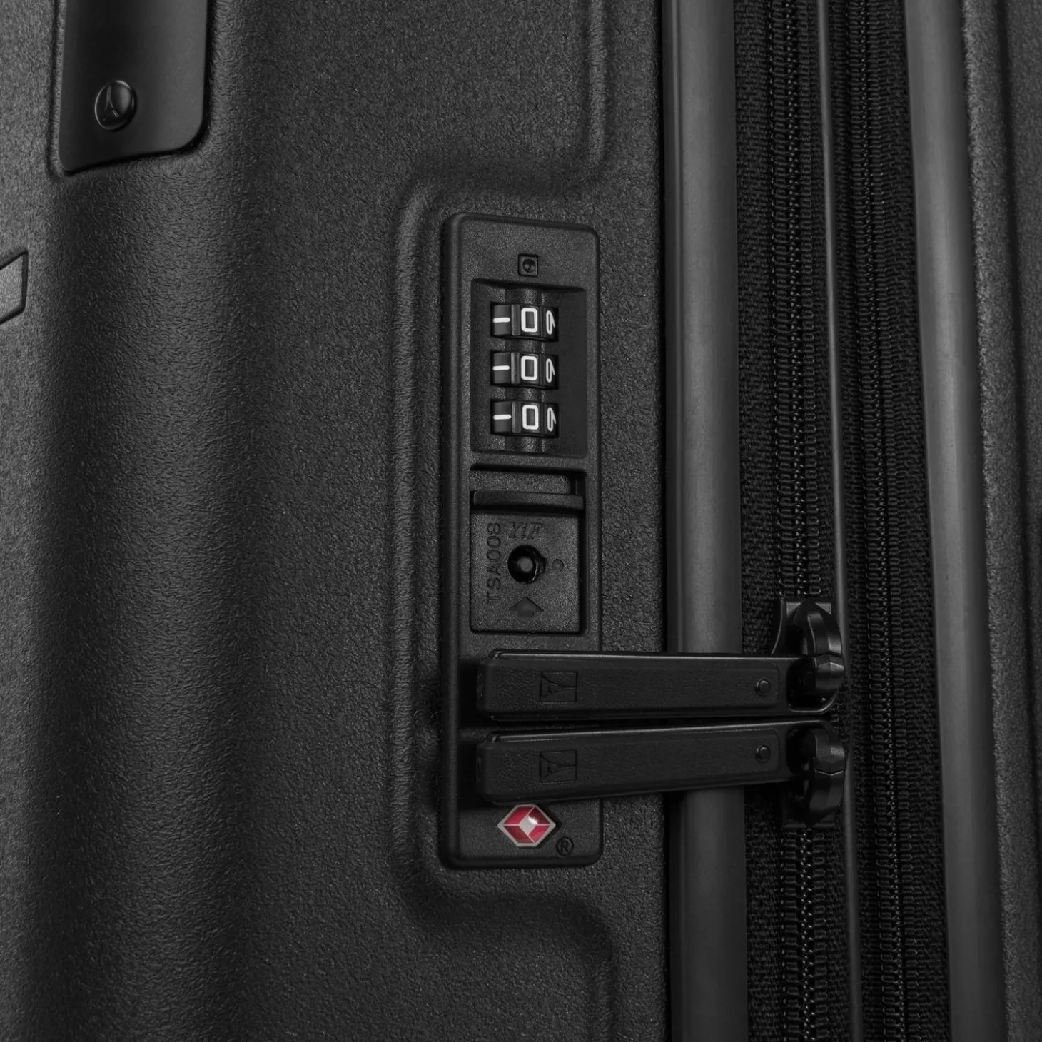 Travelpro Platinum Elite Hardside Carry-on Expandable Spinner