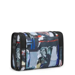 TUMI Alpha Hanging Travel Kit