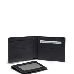 TUMI Nassau Global Removable Passcase